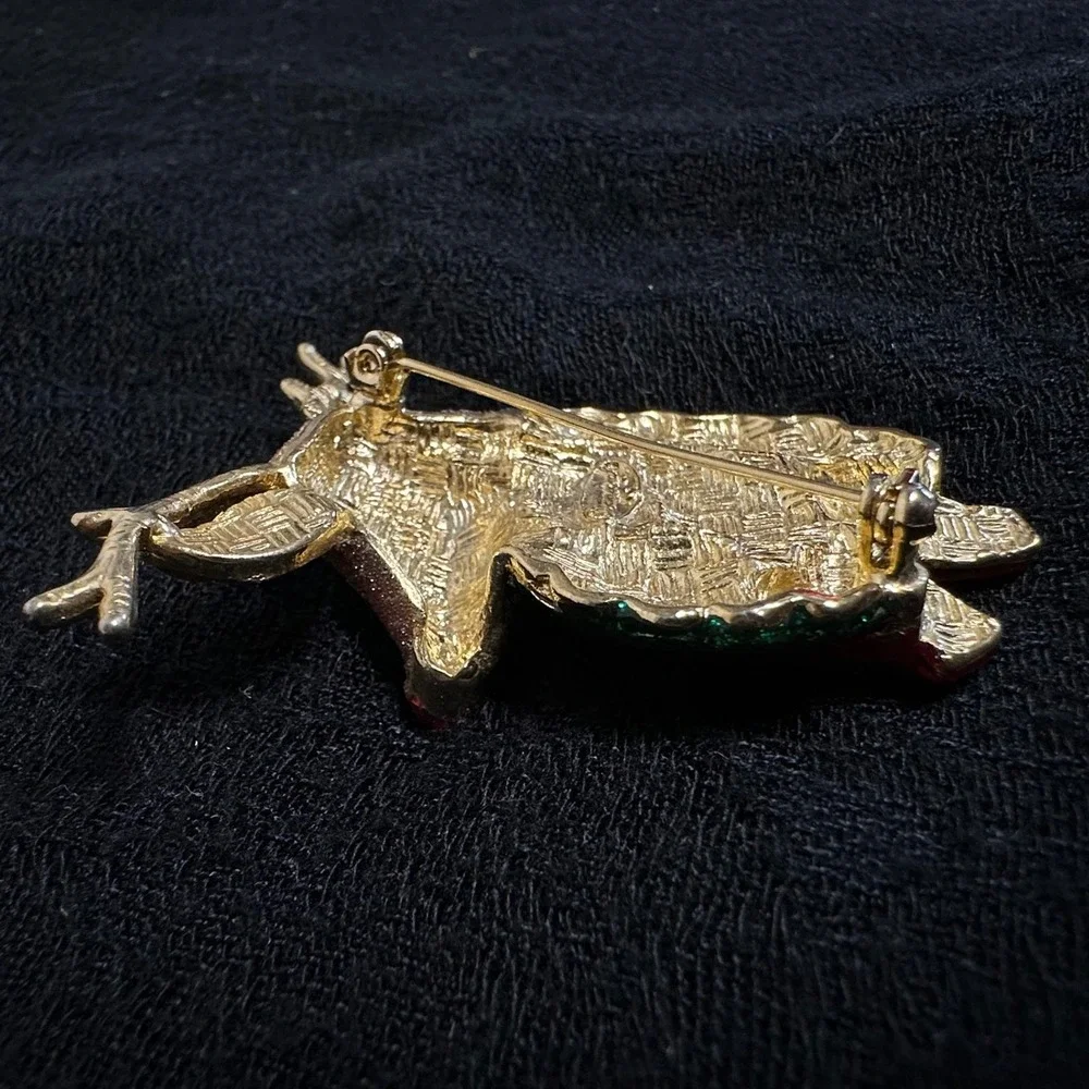 Danecraft‎ Reindeer Brooch Gold Tone Enamel Glitter Wreath Christmas Bow